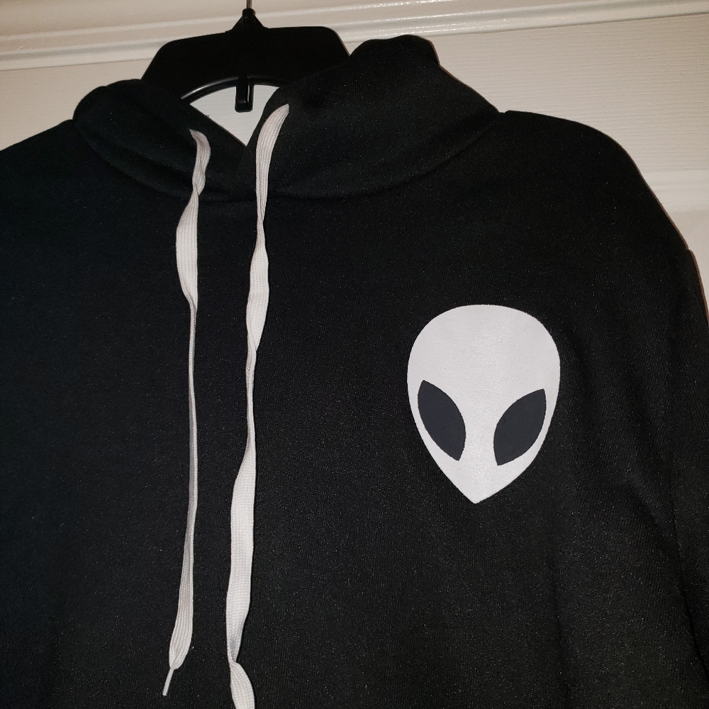 Alien sweater